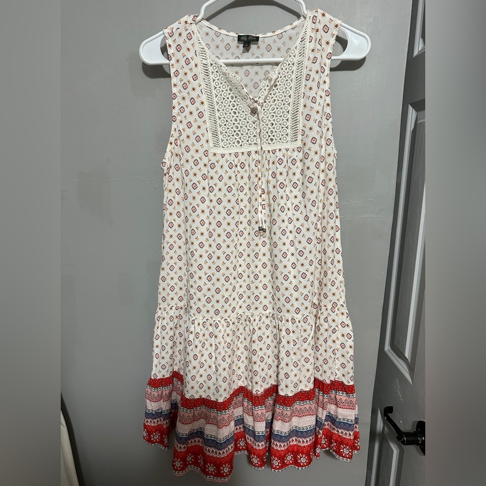 Sleeveless Patterned Long Top with Lace Detail Size L